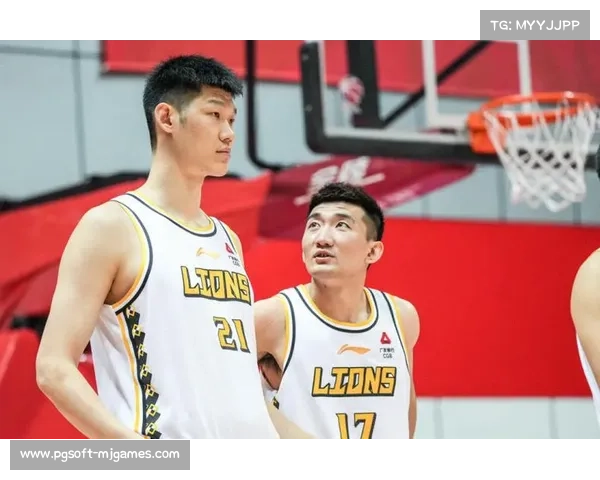 胡金秋特训营开营新疆站百名少年获亲授篮球技能激励成长 胡金秋特训营开营新疆站百名少年获亲授篮球技能激励成长